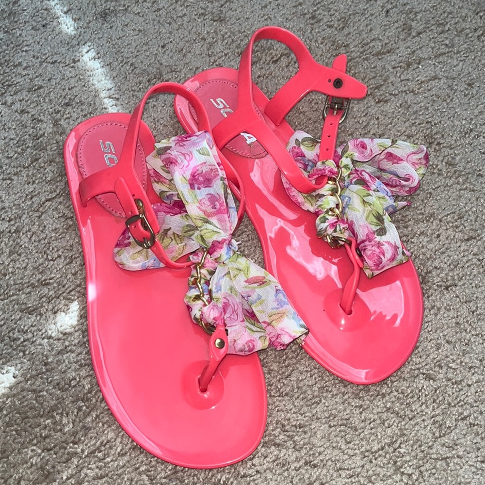 Jelly sandals